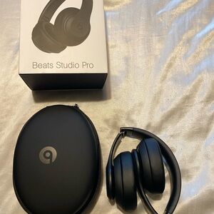 Beats by Dre Studio Pro Over-Ear Headphones in Black